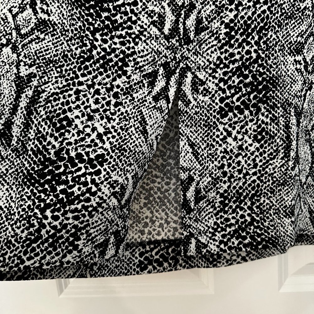 Who What Wear Black and White Python Print Skirt, 20W